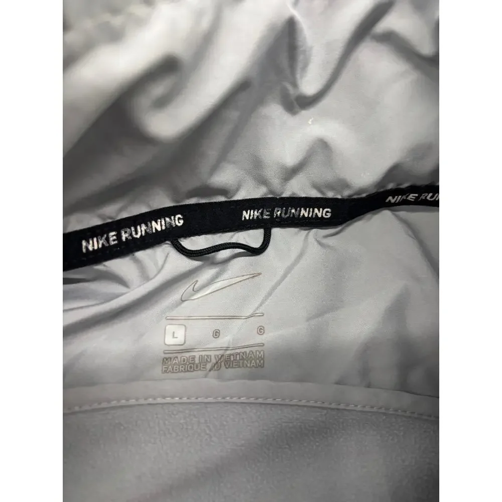 NIKE Women’s Essentials Running Jacket Size Large Gray